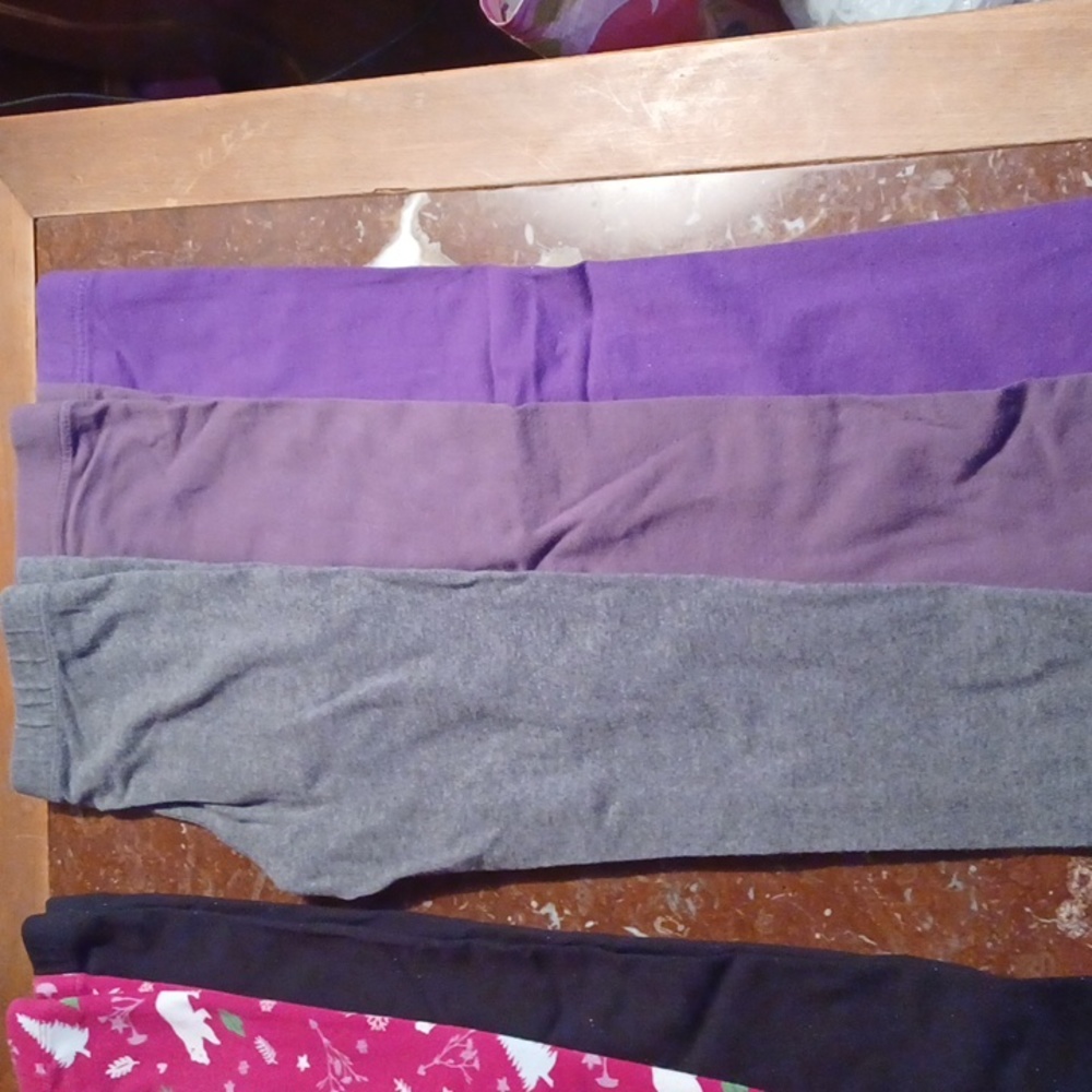 Girl's Leggings - Size 4/5 - Picture 2 of 6